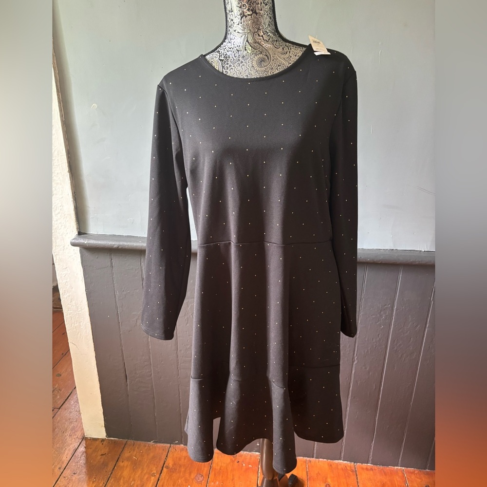 NWT Size 16 Gap Black Dress with Gold Accents